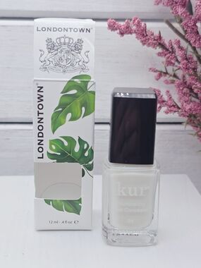 Londontown Kur Illuminating Nail Concealer